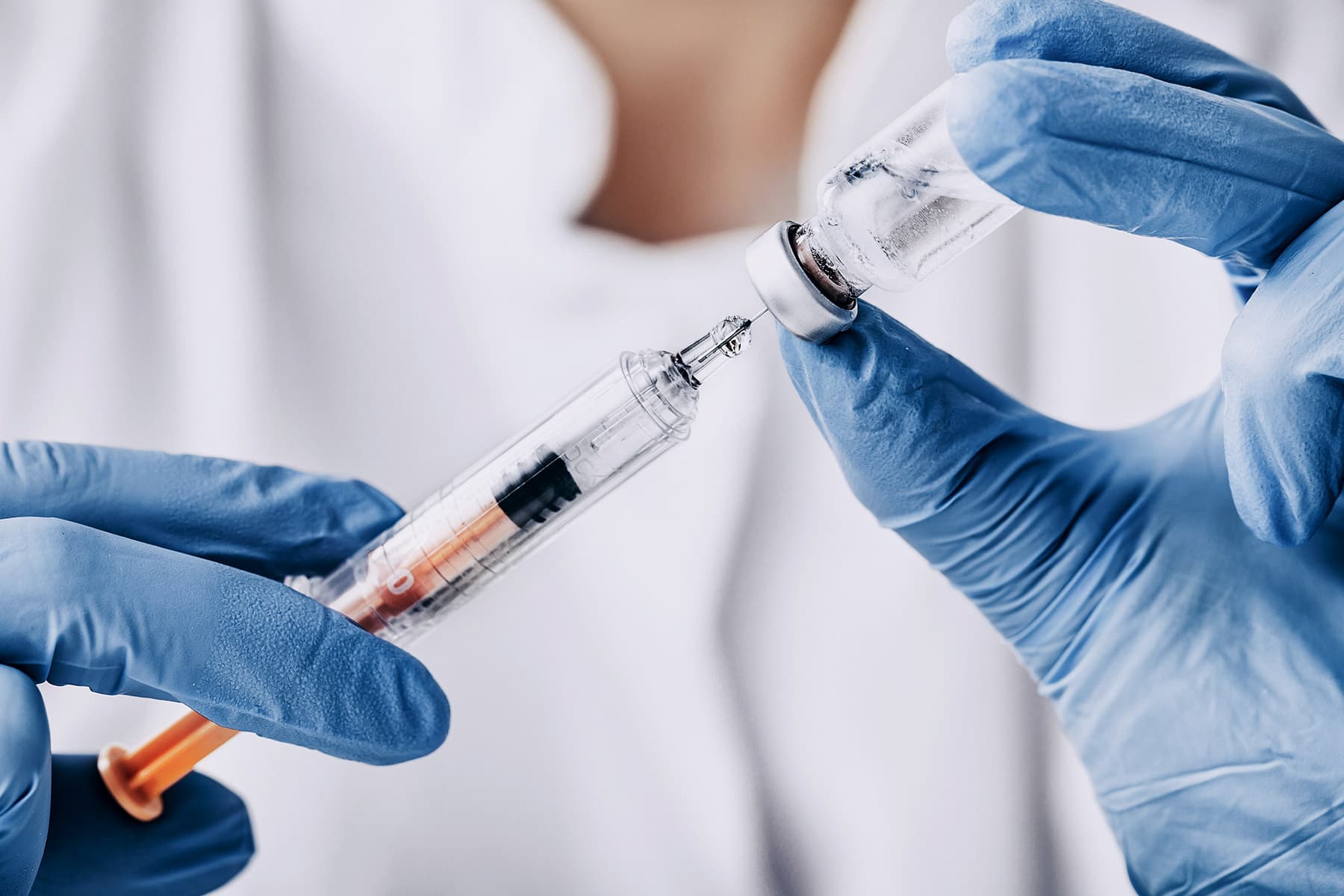 Ученые посчитали, сколько жизней спасла вакцинация от Covid-19